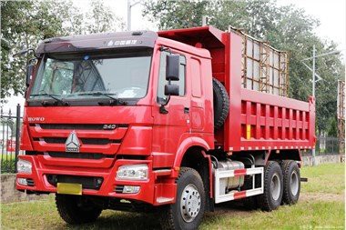 Käytetty HOWO 6×4 kippiauto